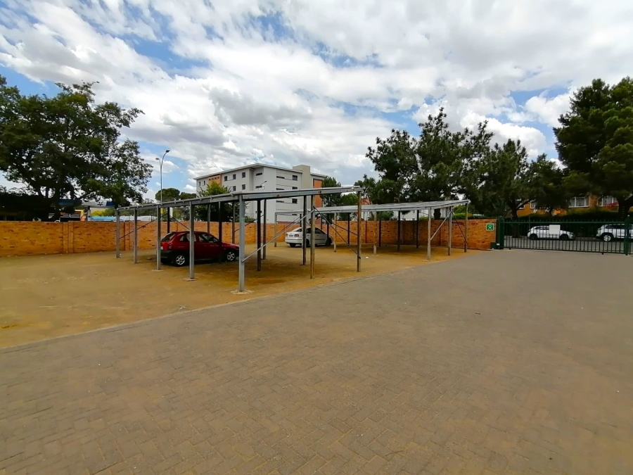 1 Bedroom Property for Sale in Willows Free State